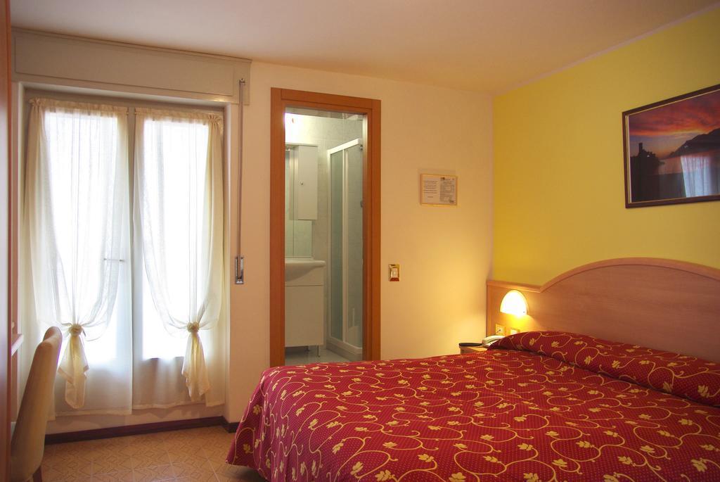 Hotel Residence Panoramica Brenzone sul Garda Quarto foto